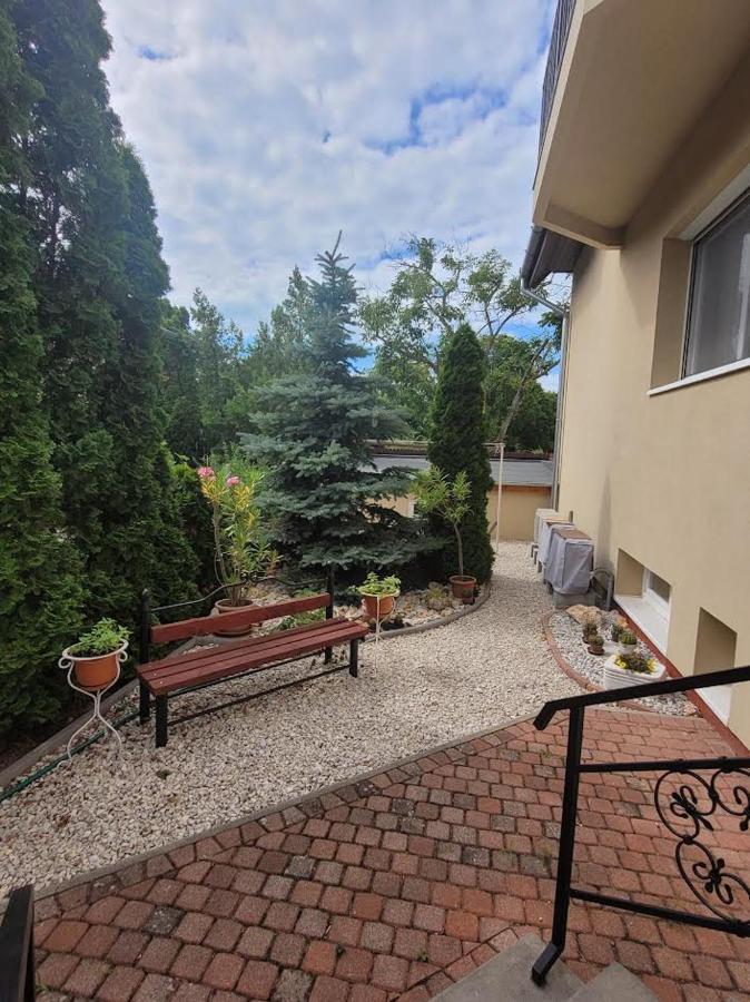 Zoe Apartman Siófok Buitenkant foto
