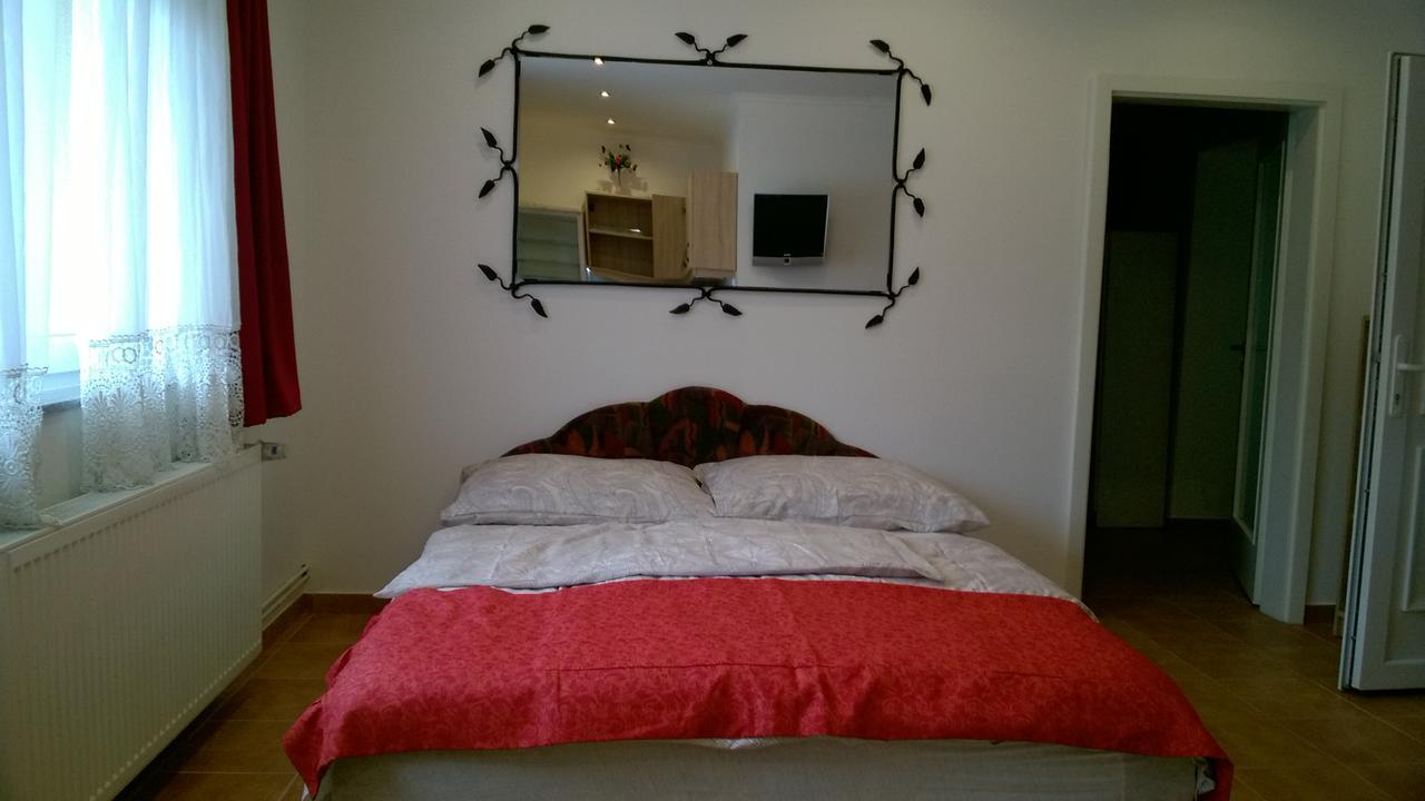 Zoe Apartman Siófok Buitenkant foto